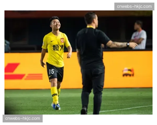 从重伤到核心：记录一位中场球员如何通过数据训练找回比赛感觉